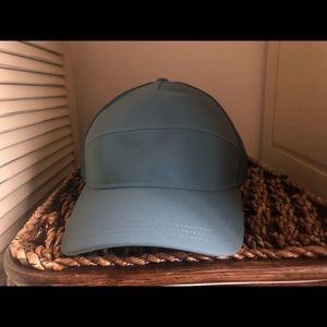 Lululemon Dash and Splash Cap